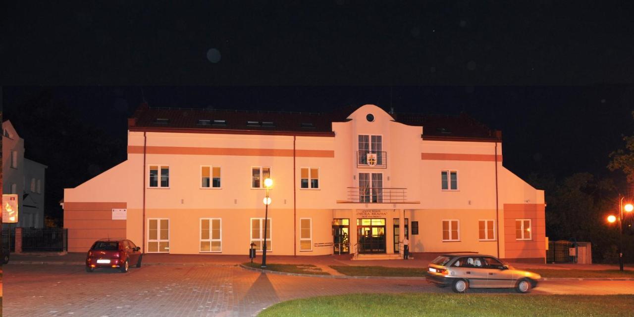 Centrum Ostra Brama Im. Jana Pawla II Skarżysko-Kamienna Екстериор снимка